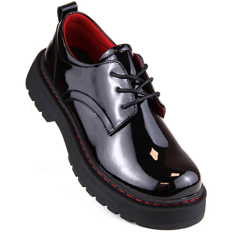 Černé lakované dámské oxfordky Filippo DP4736 černá 1