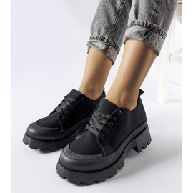 Černé boty s masivní podrážkou Pointe černý 1