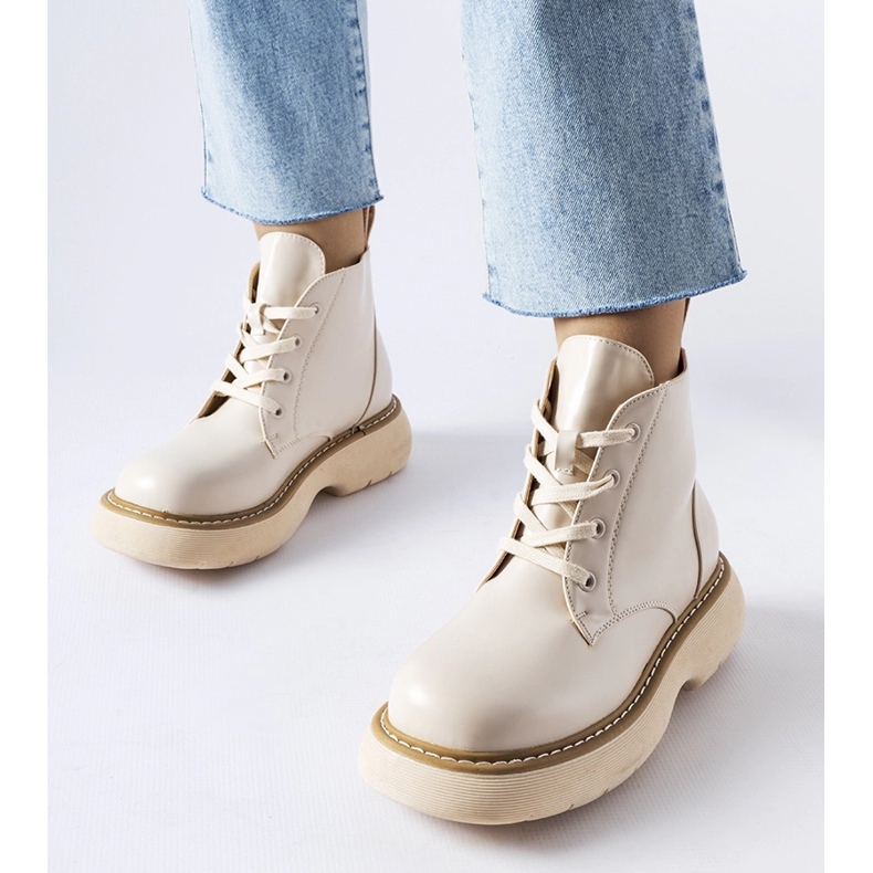 Béžové dělnické boty na silné platformě Sacco béžový 1