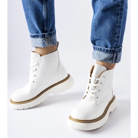 Bílé dělnické boty na silné platformě Sacco bílý 1