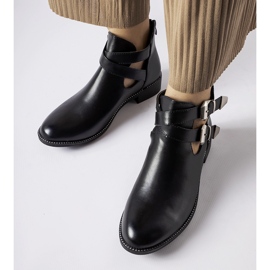 Ideal Shoes Černé otevřené kotníkové boty Y8157 Black černá 2