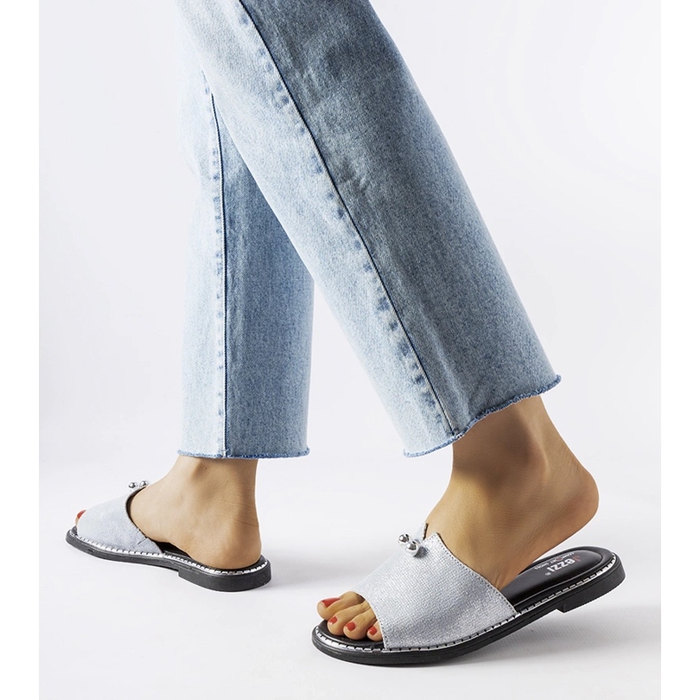 Modré metalické žabky s perlami Frederi stříbrný 2