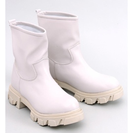 Grants Béžové kotníkové boty se silnou podrážkou béžový 1