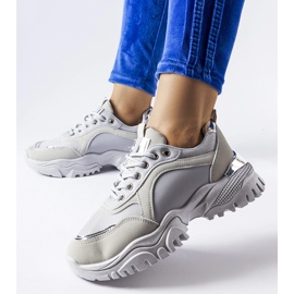 Inna Šedé tenisky se stříbrným akcentem Lodgeville šedá 1 Inna Šedé tenisky se stříbrným akcentem Lodgeville šedá 1