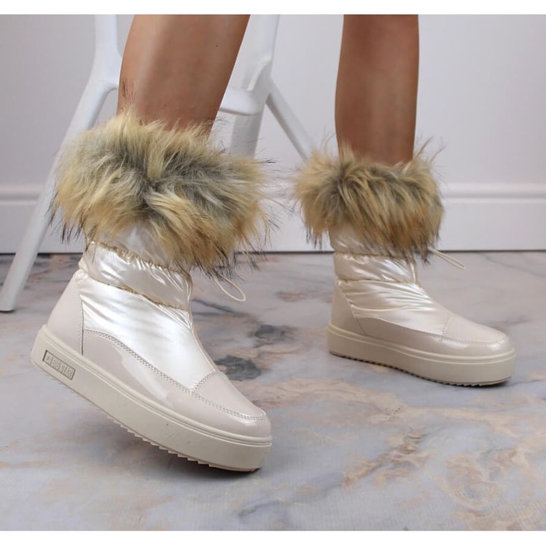 Platformové sněhule Big Star W INT1924B s kožíškem, béžové 2