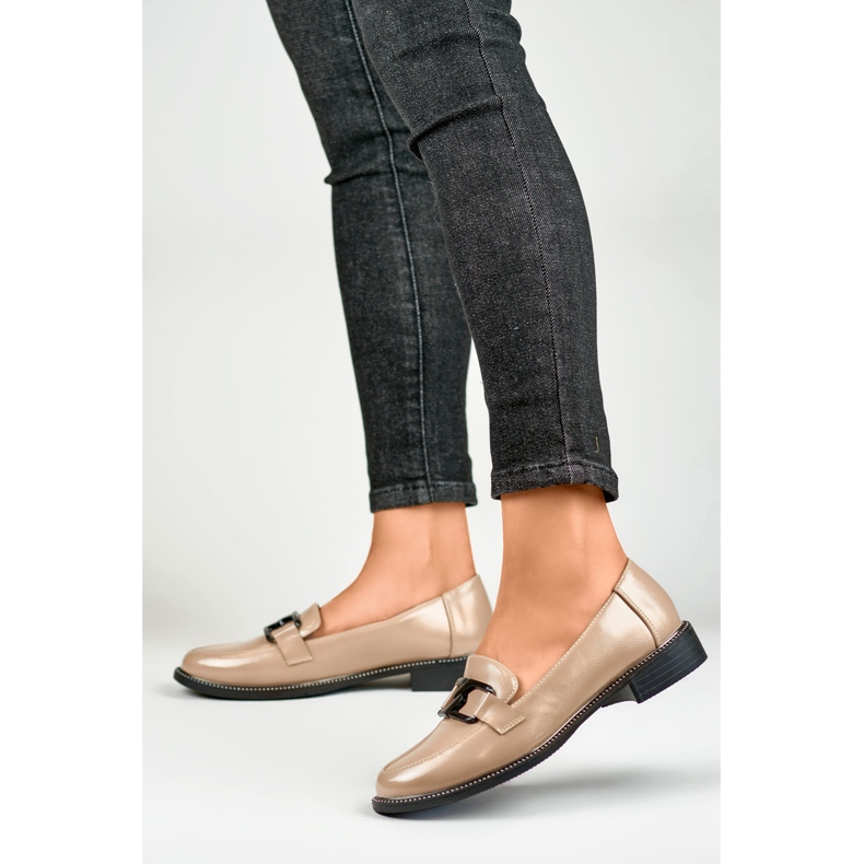 Patentované béžové dámské boty černý 2