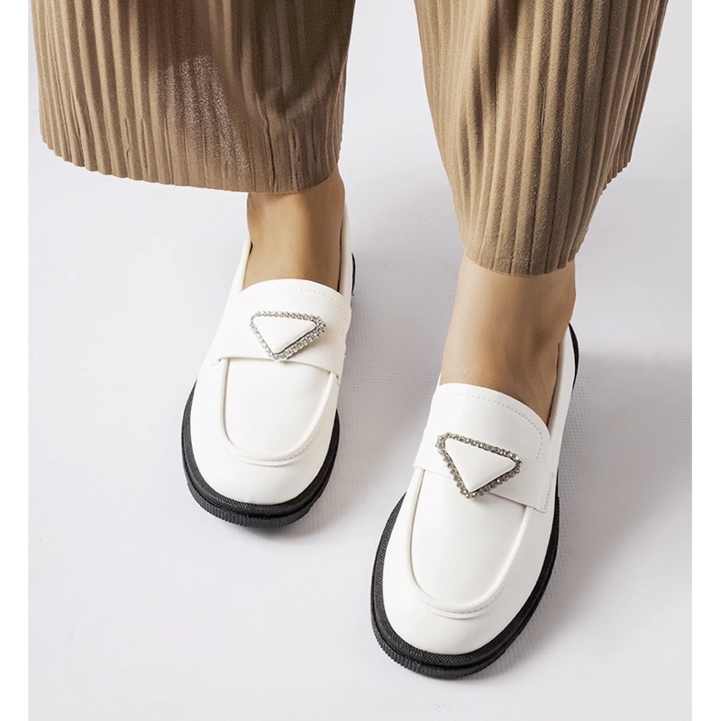 Bílé mokasíny zdobené kamínky Marsilius bílý 1