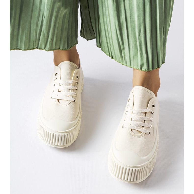 Béžové tenisky na silné platformě Rina béžový 1