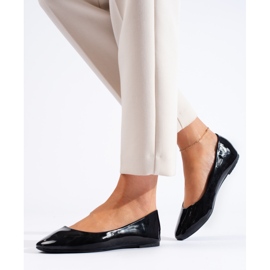 Dámské černé lakované balerínky Shelovet černá 1