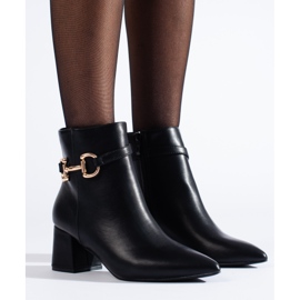 Černé kotníkové boty na vysokém podpatku s přezkou Shelovet černá 1 Černé kotníkové boty na vysokém podpatku s přezkou Shelovet černá 1