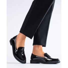 Klasické dámské mokasíny z lakované kůže Shelovet černá 1