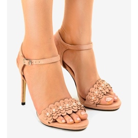 Růžové sandály na jehlovém květu TN-001 růžový 1