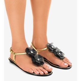 Černé pantofle na květiny KG19P černá 1