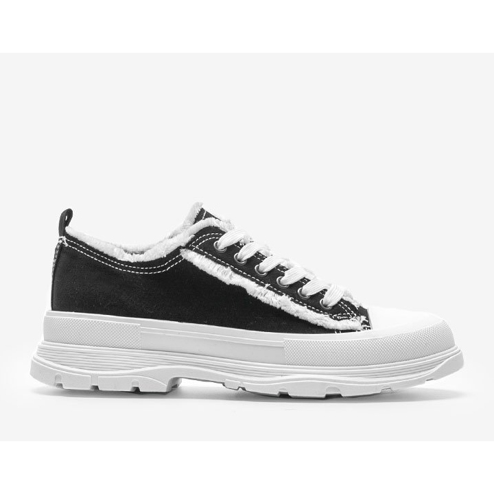 Černé tenisky na silné podrážce Makenna černá 1