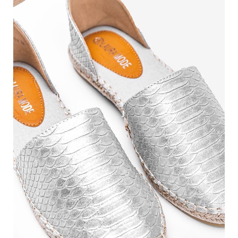 Stříbrné espadrilky se vzorem hadí kůže Jordan stříbro 1