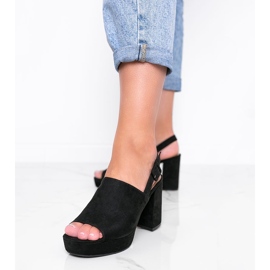 Černé sandály na postu Chikie černý 1