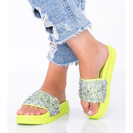 Neonově zelené pantofle se zirkony Love Bling zelený 1