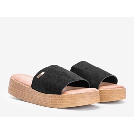 Černé pantofle na platformě černá 1 Černé pantofle na platformě černá 1