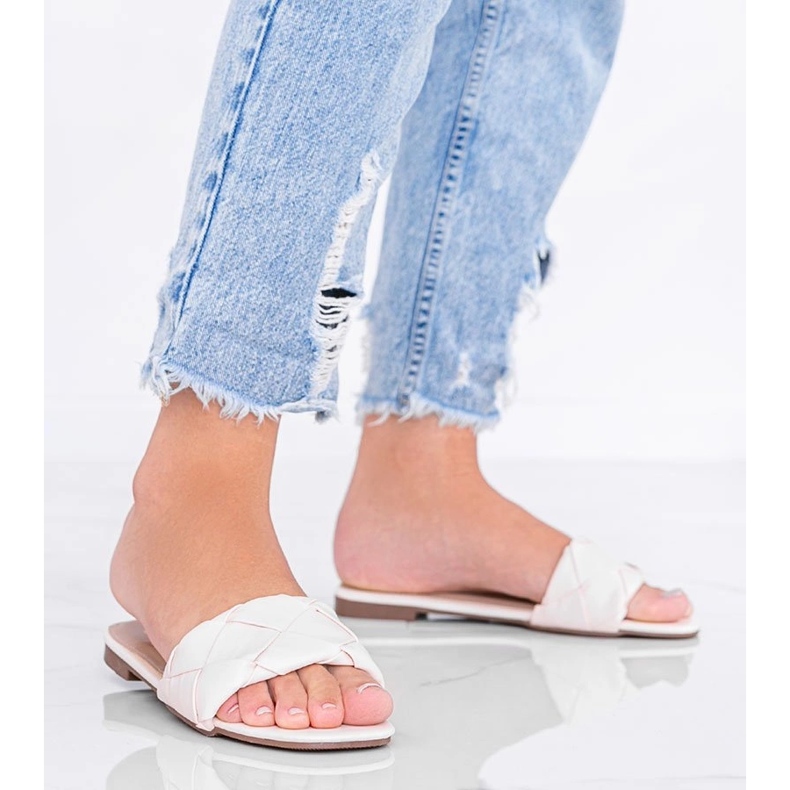 Béžové pantofle s pleteným Irenovým svrškem béžový 1