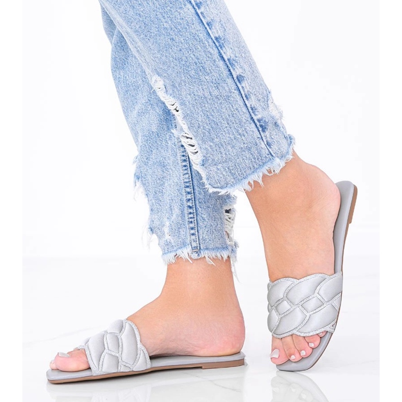 Šedé pantofle s ozdobným svrškem Stormi šedá 1