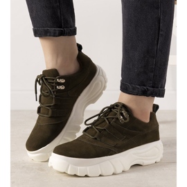 Zelené sportovní tenisky s vysokou podrážkou Justika zelená 1