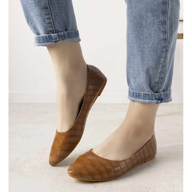 BM Velbloudí baleríny ve vzoru krokodýlí kůže Camilia hnědý 1