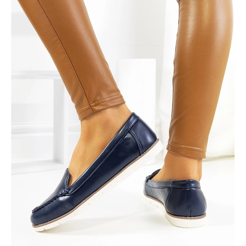 Dámské mokasíny v tmavě modré barvě značky Montez modrý 1