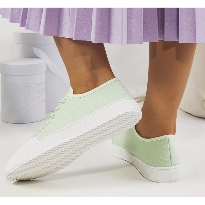 Zelené dámské tenisky značky Rivas zelená 1 Zelené dámské tenisky značky Rivas zelená 1