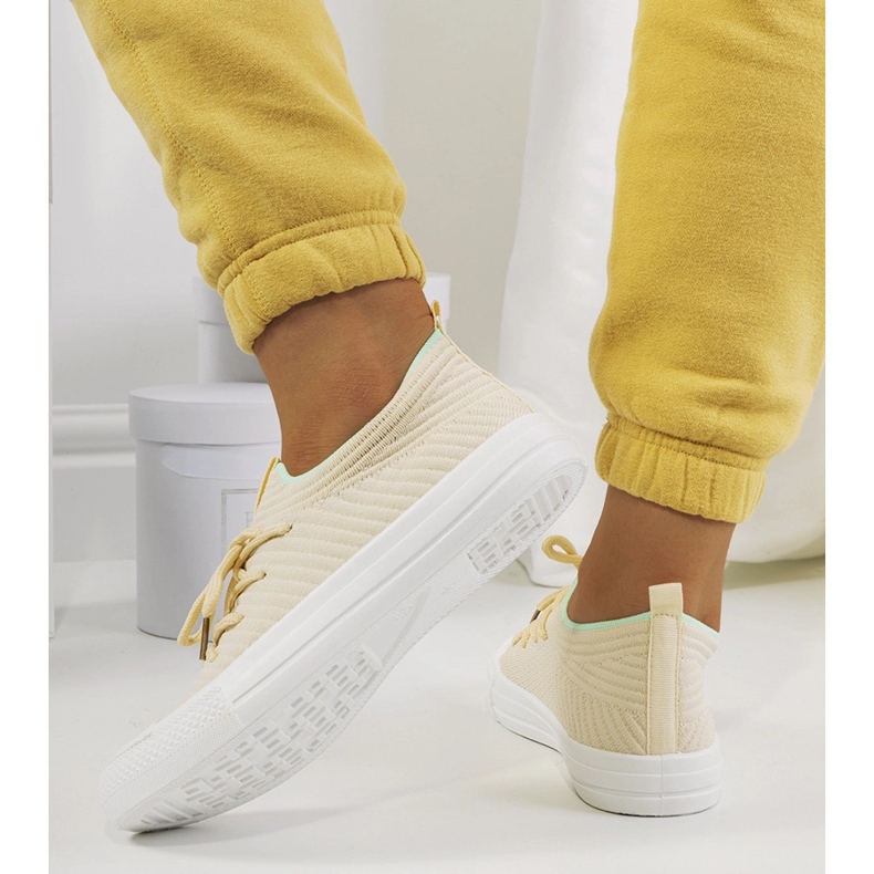 Béžové dámské tenisky Medina béžový 1