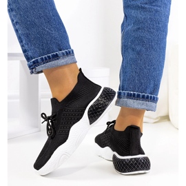 Černé sportovní tenisky Donatil černá 1