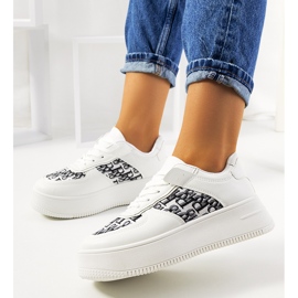 Bílé tenisky na platformě Worden bílý 1