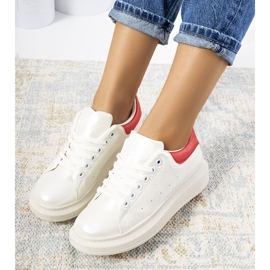 Bílé perleťové dámské tenisky Neera bílý červené 1