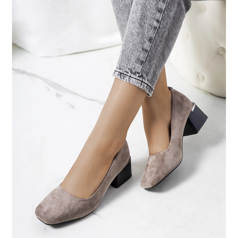 Šedé lodičky na sloupku Bloor šedá 1