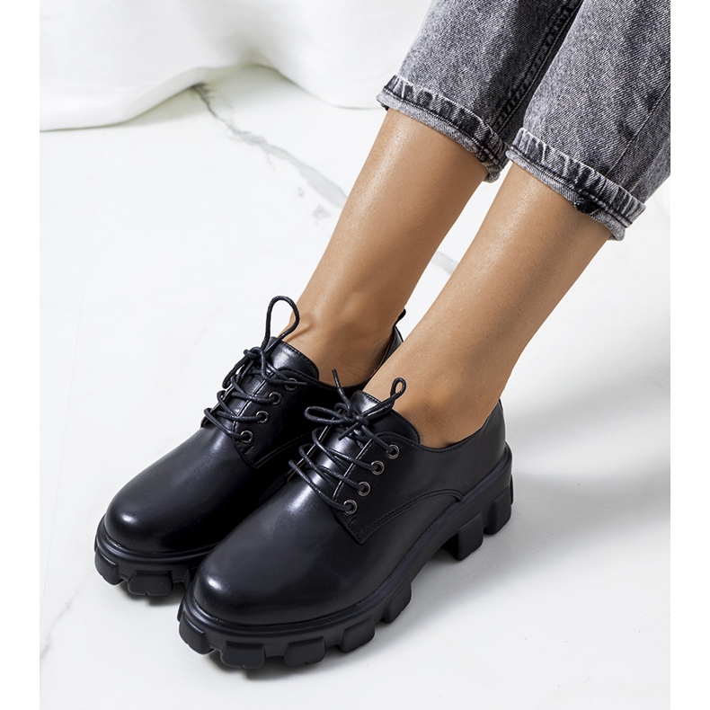 Černé boty na podrážce traktoru Chedi černý 2