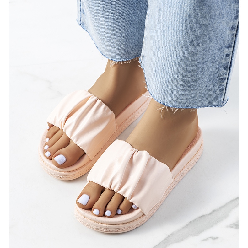 Růžové pantofle na platformě Baldwin růžový 1