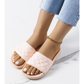 Růžové prošívané pantofle Kate růžový 1