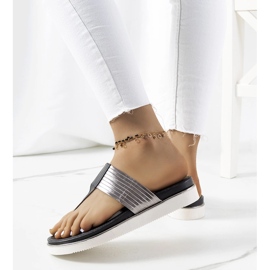 Černé metalické pantofle Murilo černý 1