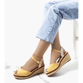 Žluté espadrilky na klínu Heis žluť 1