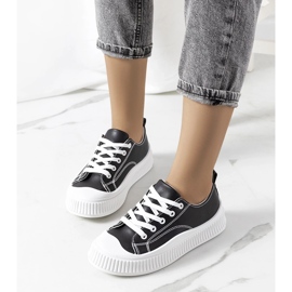 Černé tenisky na platformě Zargan černá 1 Černé tenisky na platformě Zargan černá 1