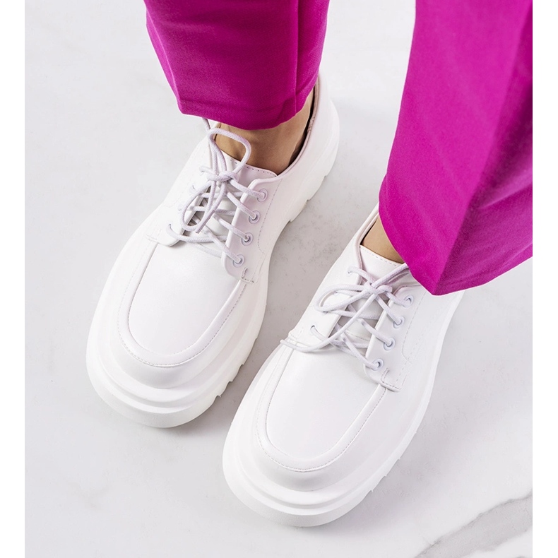 Bílé oxfordky Nunes bílý 1