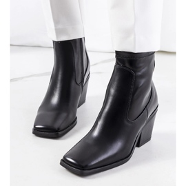 Černé vysoké podpatky Panucci černý 1