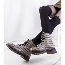 Šedé dámské kozačky značky Norte šedá 2