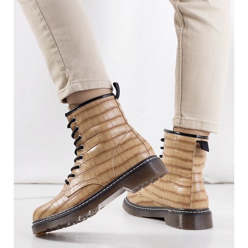 Hnědé dámské turistické boty Norte hnědý 1