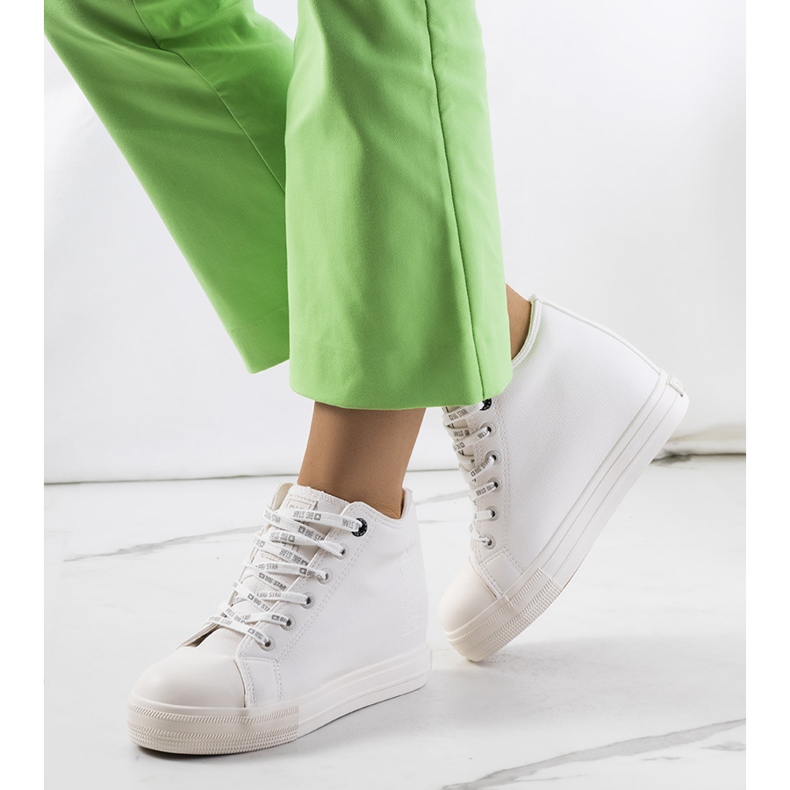 Bílé tenisky na klínku Big Star EE274128 bílý 1