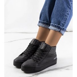 Teplé tenisky na klínku Big Star II274147 černá 1