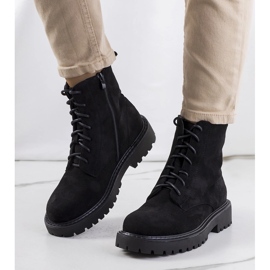 Černí lovci Londri černá 1