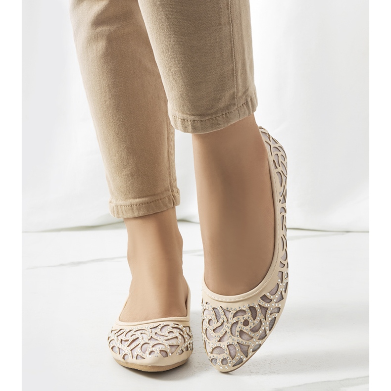 Béžové prolamované baleríny Coalfell béžový 1