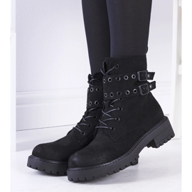 Fallkirk Black Trappers černý 1