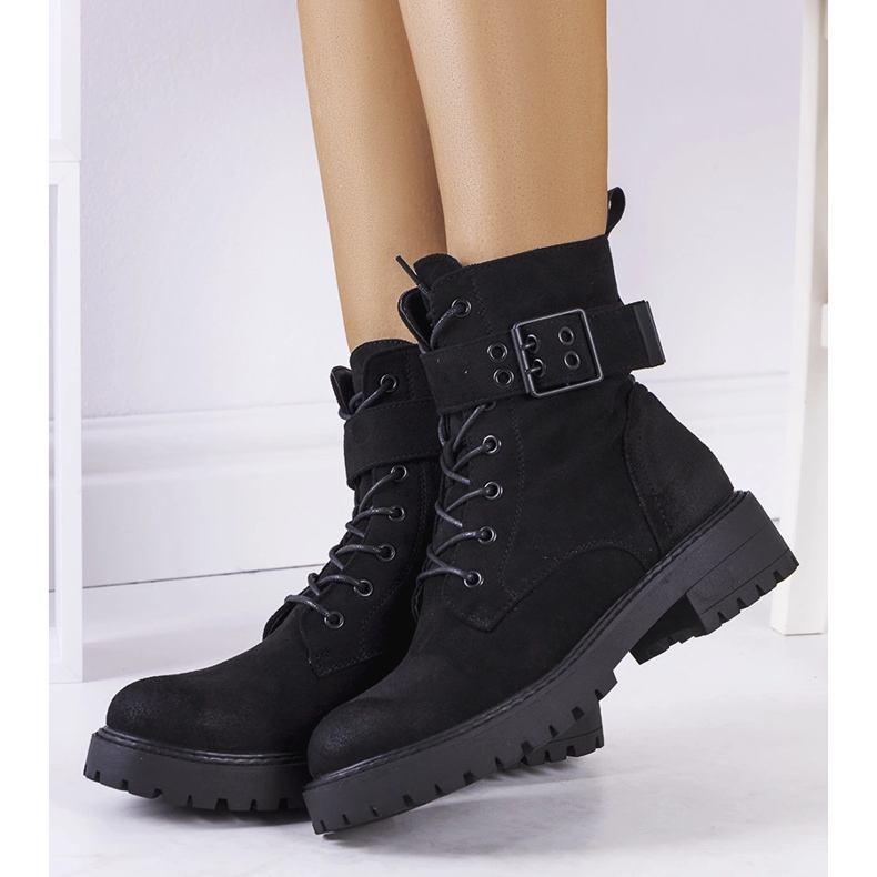 Lapači Black Tarrin černá 1