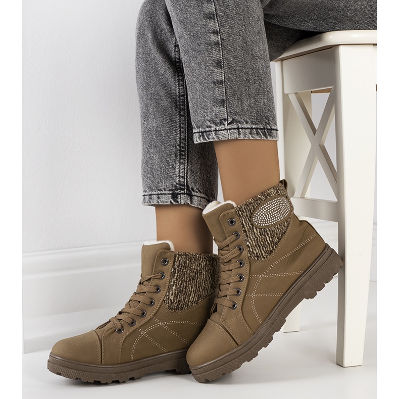 Zelené zateplené kozačky od Wilkins zelená 1 Zelené zateplené kozačky od Wilkins zelená 1